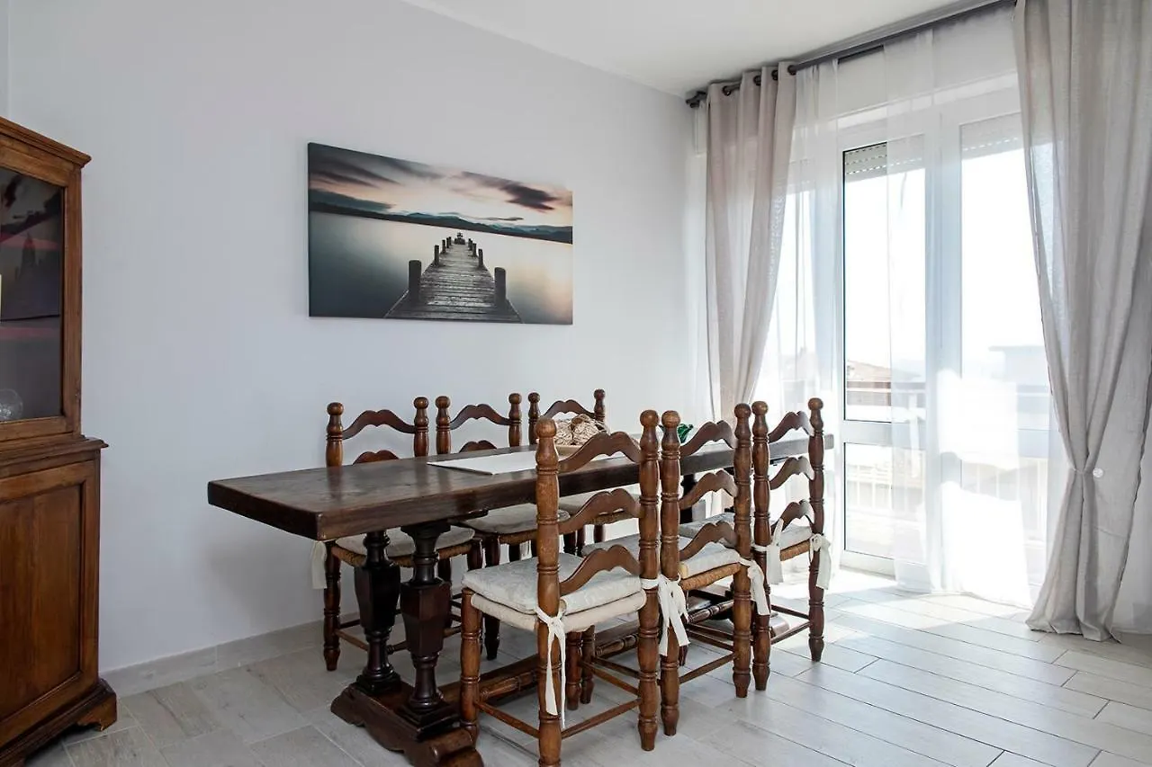 Appartamento Alex Vista Mare Lido di Camaiore Apartment