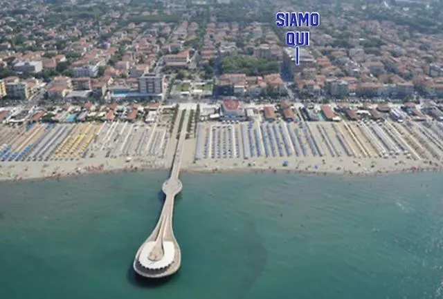 Apartment Appartamento Alex Vista Mare Lido di Camaiore Italy
