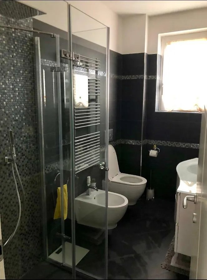 Apartment Appartamento Alex Vista Mare Lido di Camaiore Italy