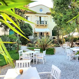 Hotel Club I Pini - Residenza D'epoca In Versilia, Lido di Camaiore